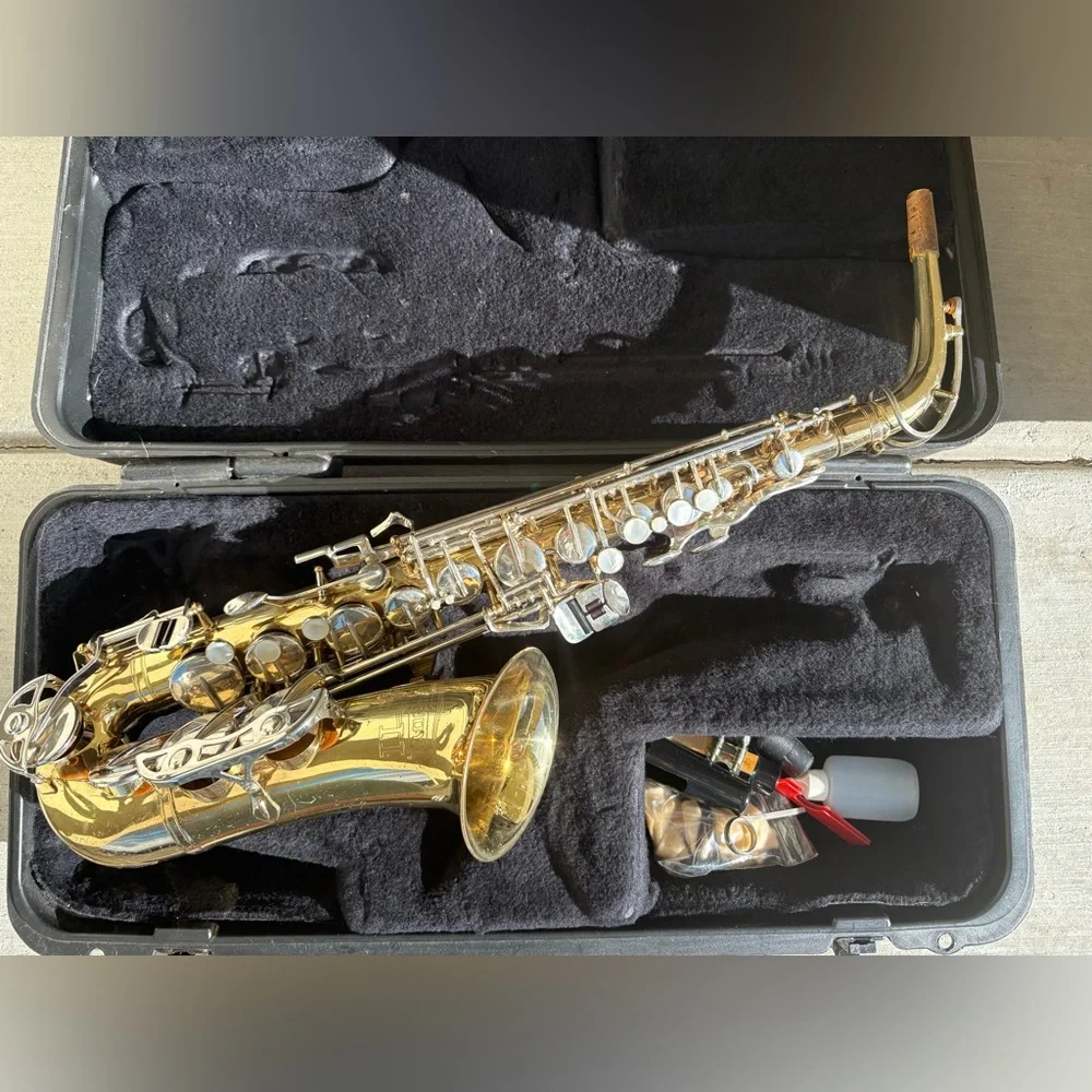 Selmer Bundy ll Alto Saxophone Very Good condition - Picture 1 of 3